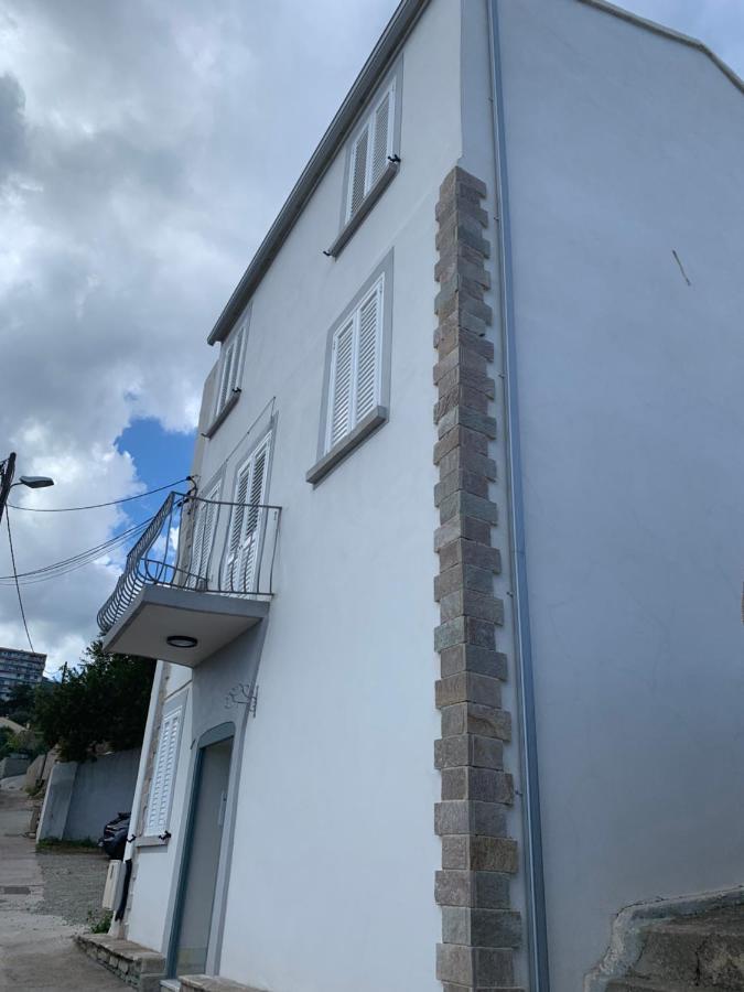 Magnifique Maison Avec Vue Mer Hauteur De Bastia Бастия Екстериор снимка